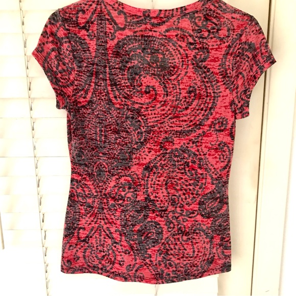 INC International Concepts Red Graphic V-Neck Tee Red and Black Medium Burnout - Picture 4 of 9